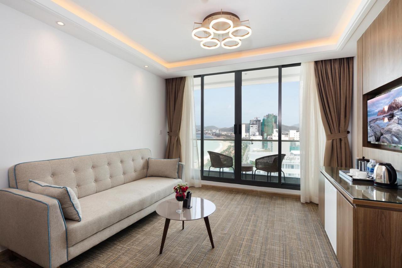 Comodo Nha Trang Hotel Buitenkant foto