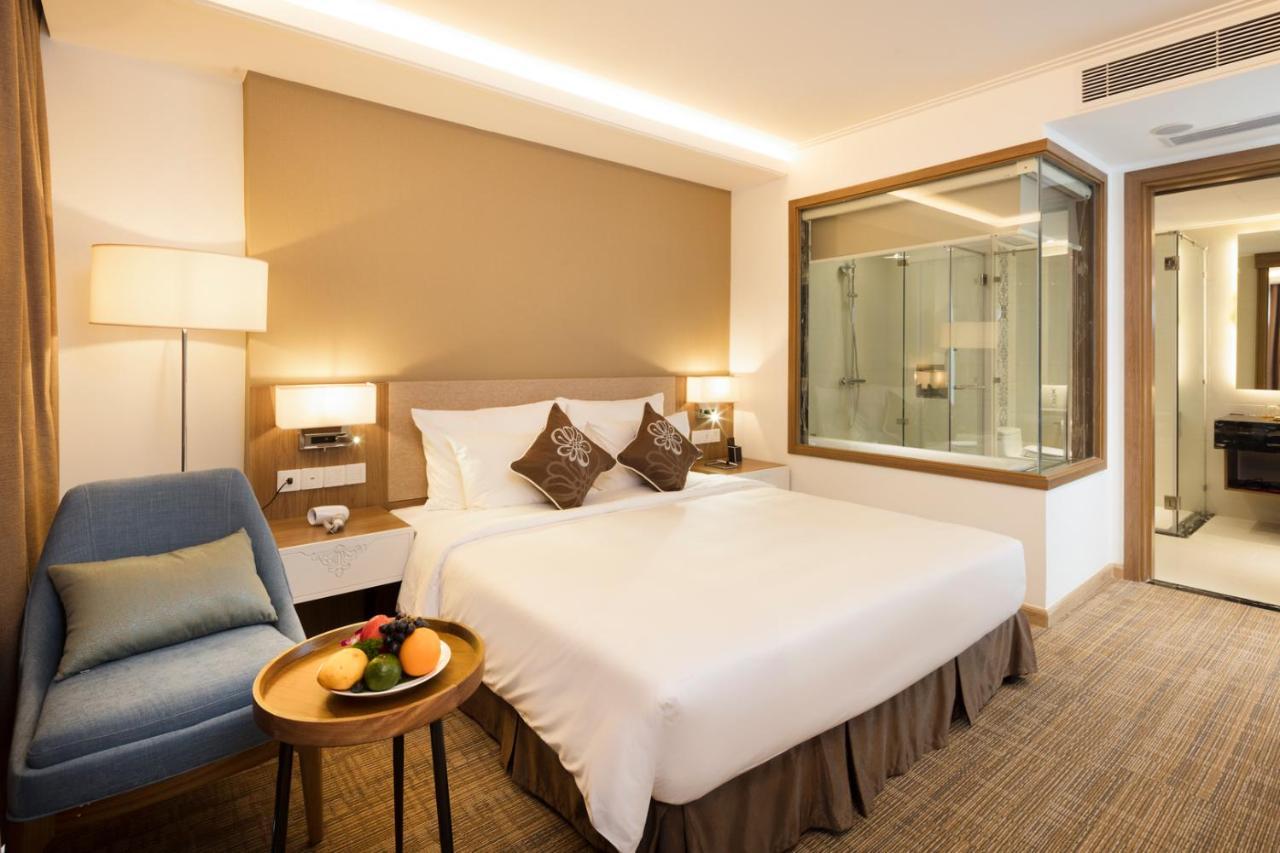 Comodo Nha Trang Hotel Buitenkant foto