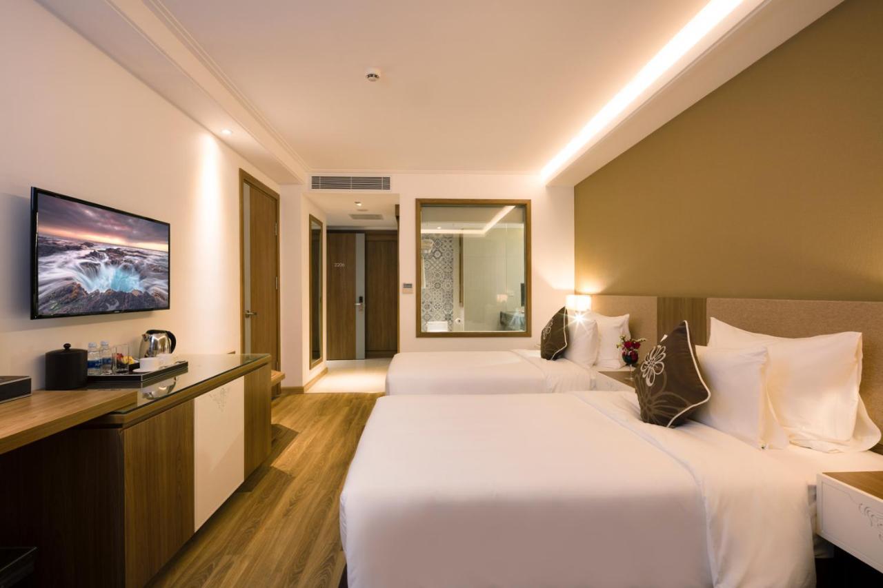 Comodo Nha Trang Hotel Buitenkant foto