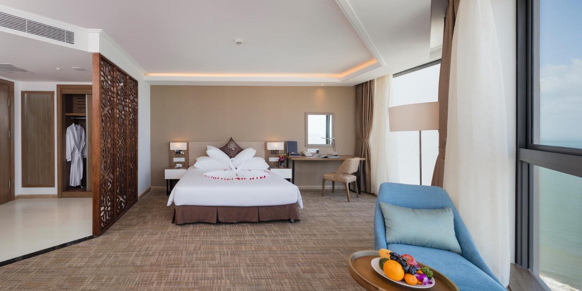 Comodo Nha Trang Hotel Buitenkant foto