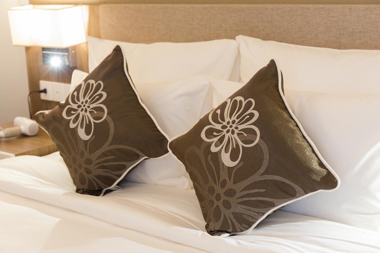 Comodo Nha Trang Hotel Buitenkant foto
