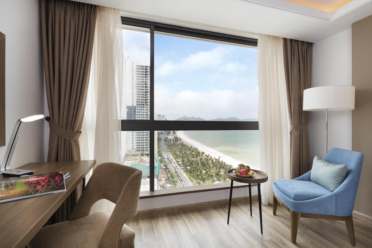 Comodo Nha Trang Hotel Buitenkant foto