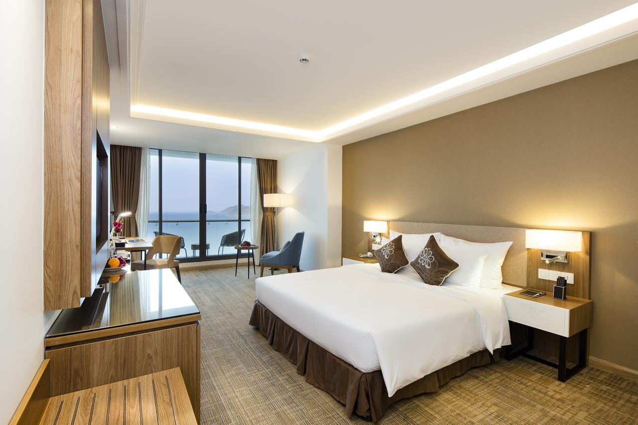 Comodo Nha Trang Hotel Buitenkant foto